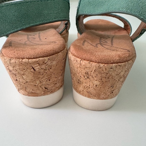 Zodiac Oceana Wedge Sandals with Leather and Fabric Woven Straps - Picture 6 of 8